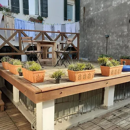 Huebsche Mit Terrasse, Rialtobruecke In Der Naehe * Venice